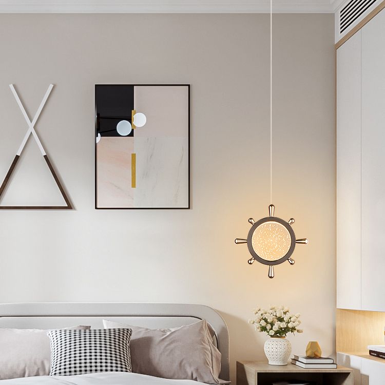 Pendentif contemporain en or