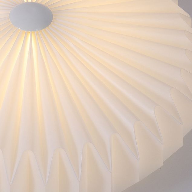 Modernism White Single Flush Mount Lighting Unique Ceiling Light with Acrylic