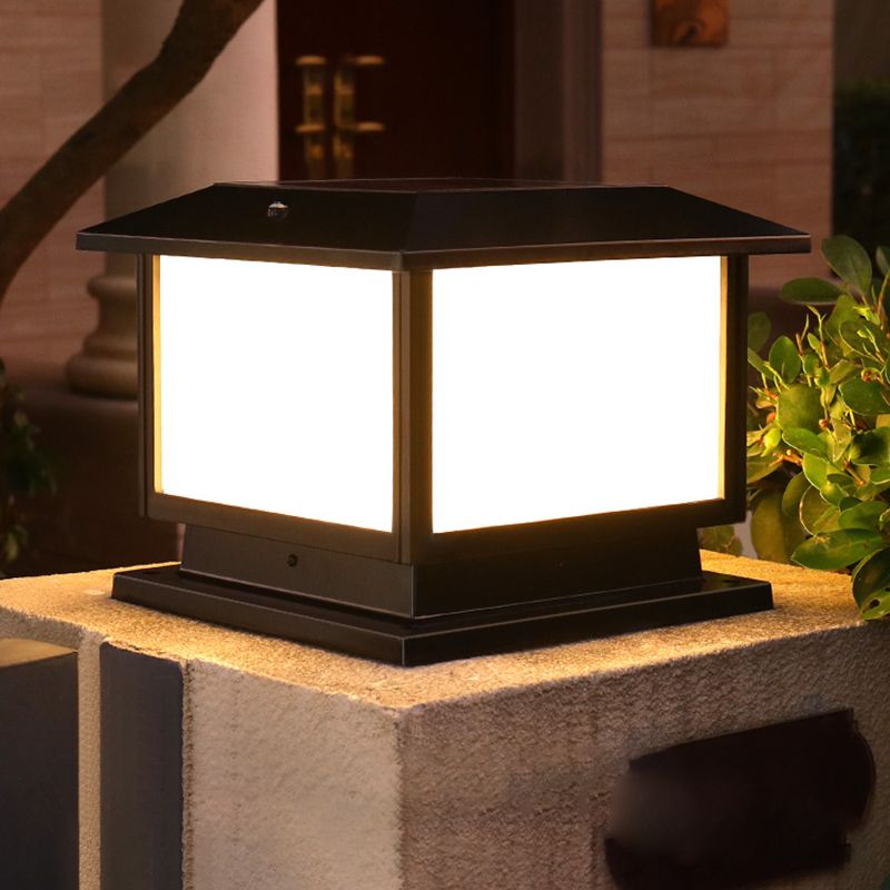 Contemporary Pillar Light Minimalist LED Solar Lighting Fixture for Garden