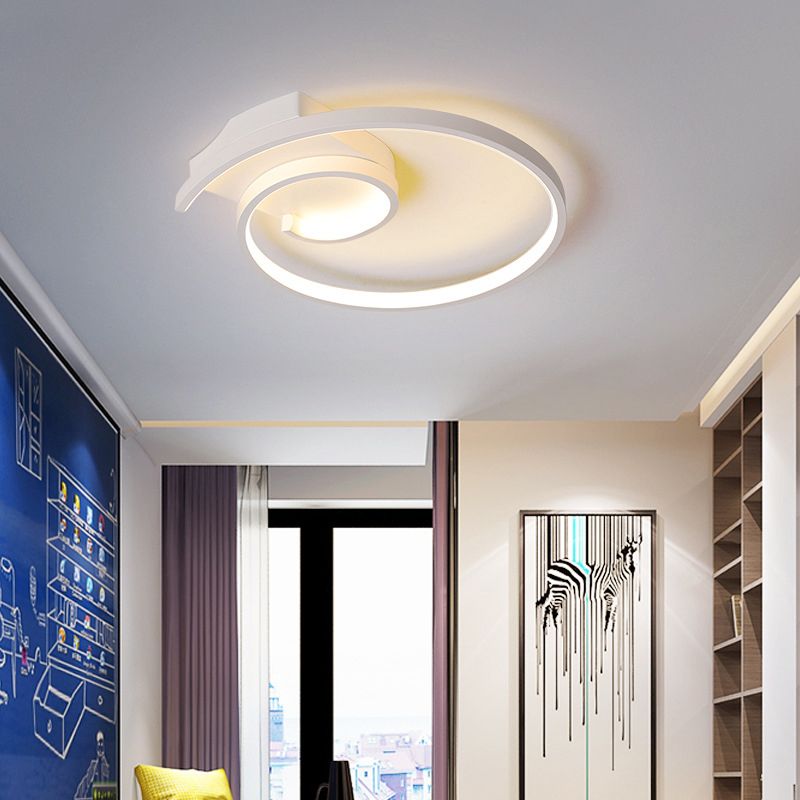 Super Thin Curled Metal Flush Mount Light Modern Style 16.5"/20.5" W LED Black/White Ceiling Lamp in Warm/White Light