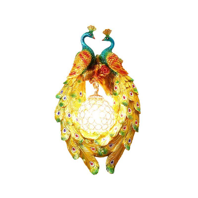 Application murale de paon jaune 1 lampe murale de résine de style country clair avec une nuance de cristal dôme pour la chambre