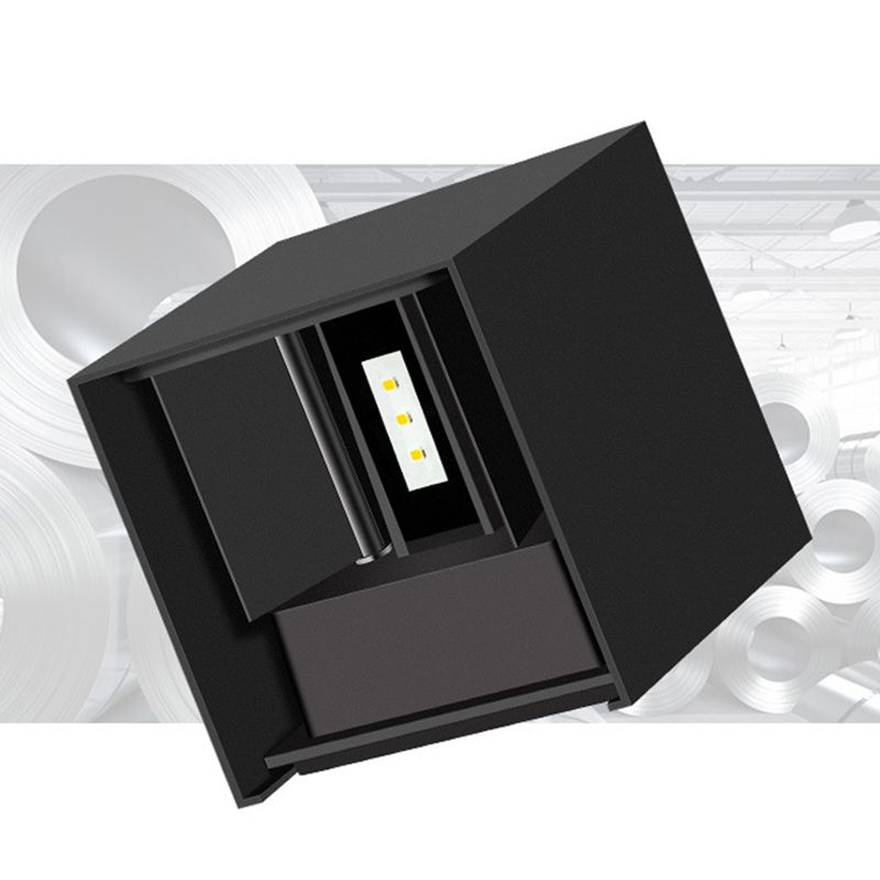 Modern Style Square Wall Lighting Fixtures Metal 2 Lights Wall Washer Sconce in Black