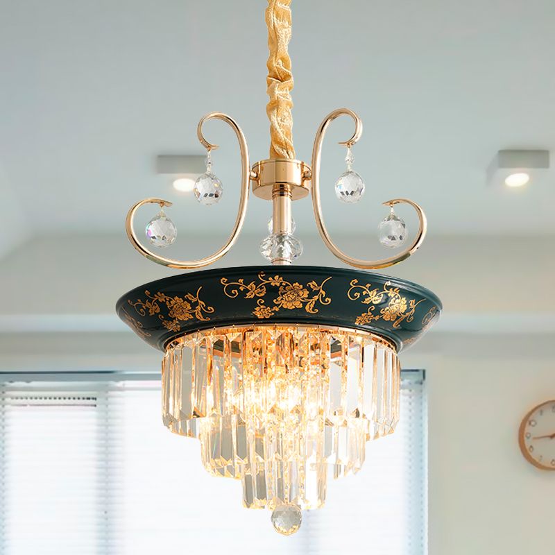 Abgestufter sich verjüngter Kristall nach unten-Modernismus 3-Licht-Esstisch Kronleuchter mit Blütenkante in Grün