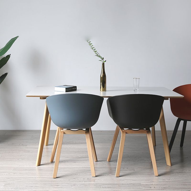 Zeitgenössischer Stil Plastik Esszimmerstuhl Küchenarm Stuhl mit Holzbeinen