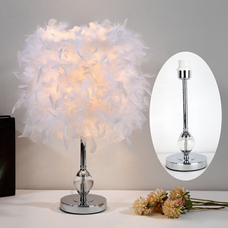 Cylindre Plume Nightstand lampe Arttics Single Nickel Table Éclairage pour chambre à coucher