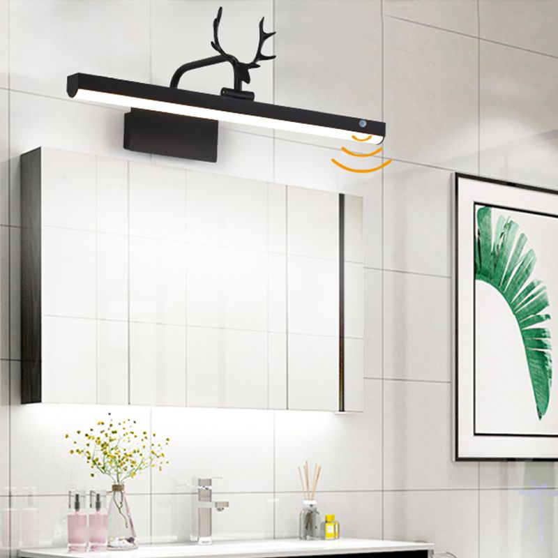 Metal Linear Shade Wall Sconce Modern Style Modern 1 Apparecchio di illuminazione da parete a specchio leggero in nero