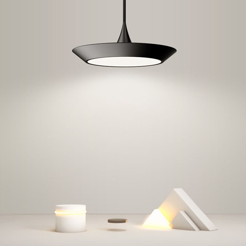 Luminaire suspendu en forme de géométrie Métallièrement le pendentif LED minimaliste pour salle à manger