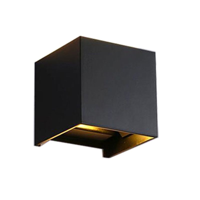 Cube Shape Wall Mount Lamp Modern Style Metal 2 Lights Sconce Lamp in Black