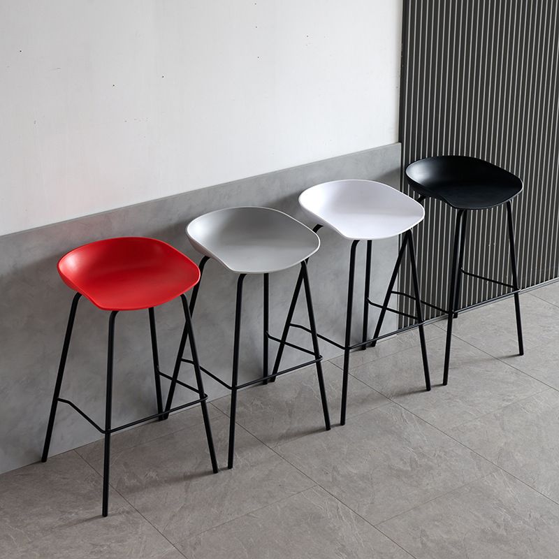 Modern Plastic Contoured Seat Footrest Metal Base Stool for Living Room