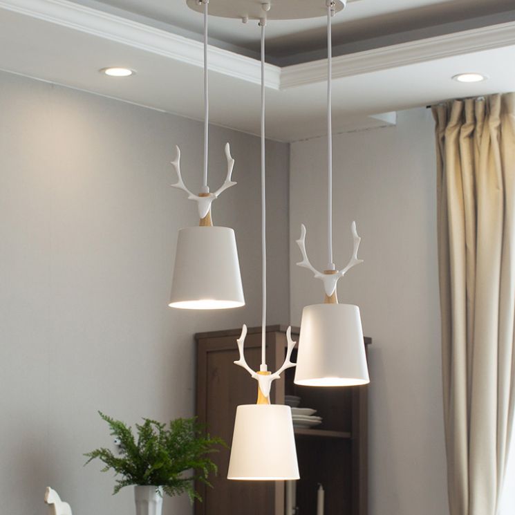 Decoración de ciervos de luz colgante de estilo nórdico de 3 bulb