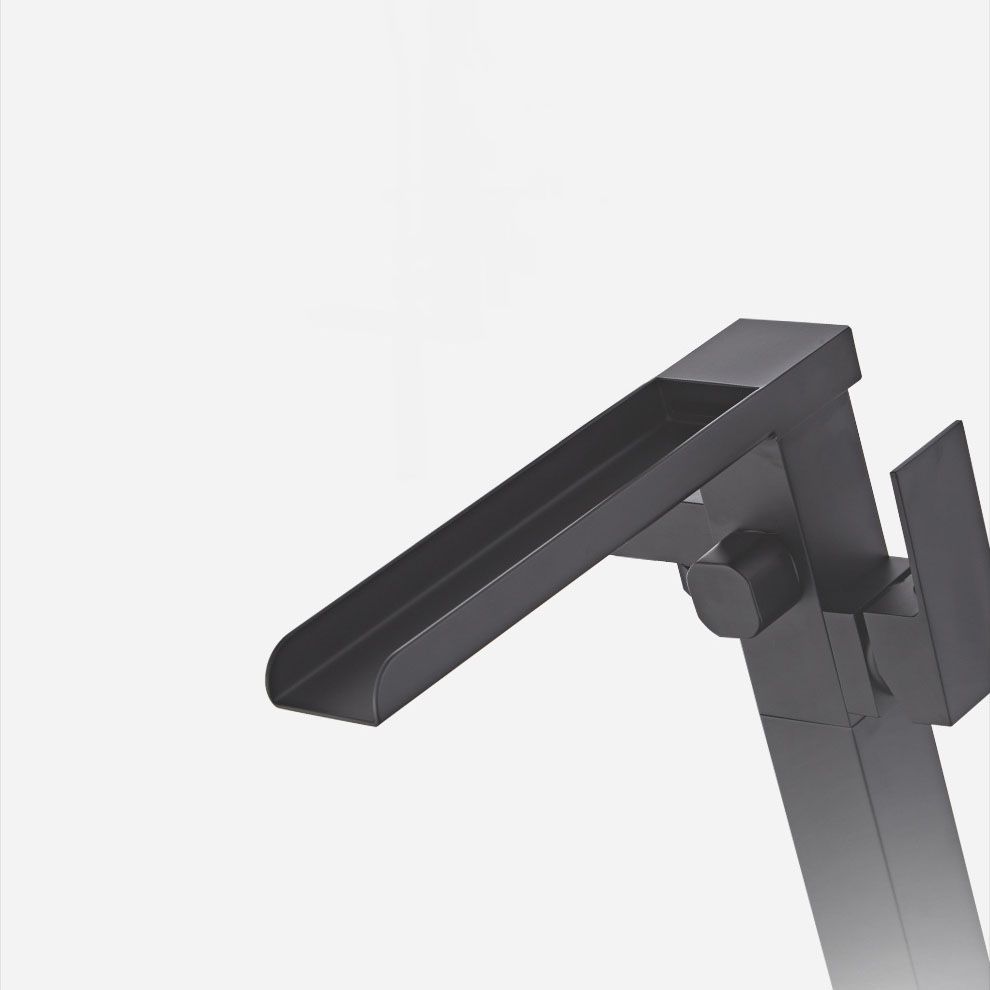 Floor Mounted Waterfall Freestanding Tub Filler Single Handle Freestanding Tub Filler Trim