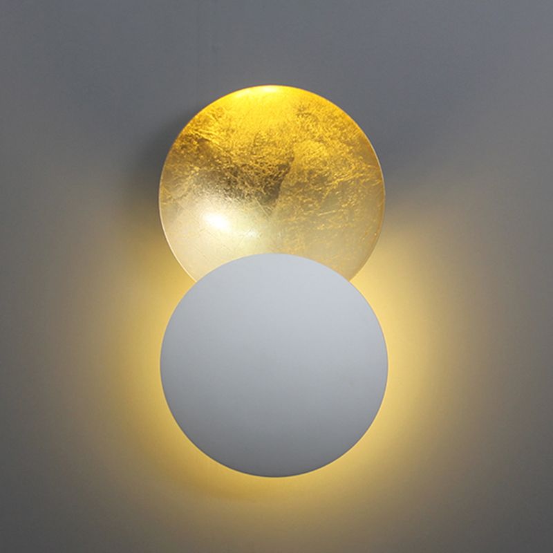 Wrought Iron LED Rotatable Wall Lamp in Modern Creative Style Gold Foil Circular Wall Sconce for Bedroom