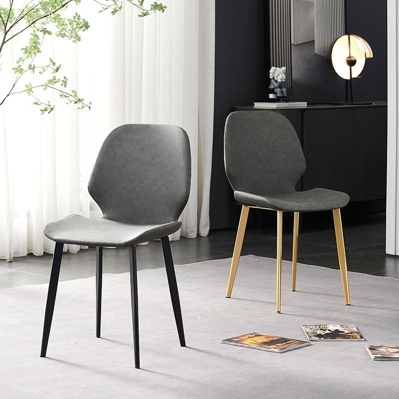 Chaise latérale en cuir de forme de coléoptère de restaurant Wingback finition mate dinant la chaise