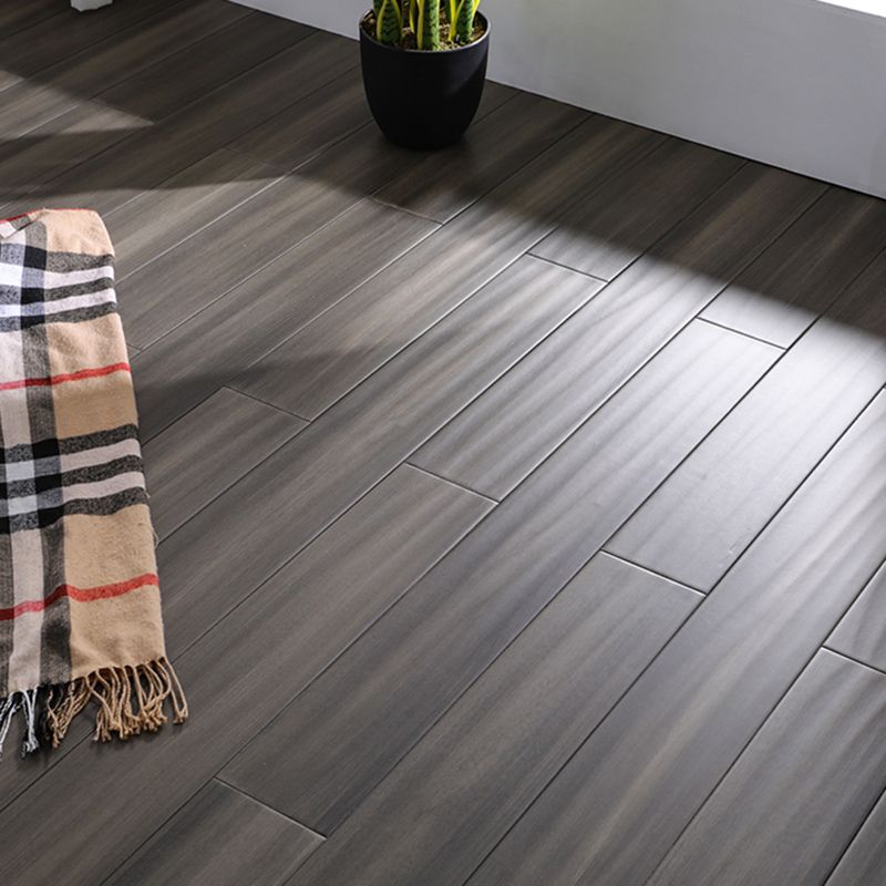 Trendy Laminate Flooring Wood Textured Indoor Laminate Floor