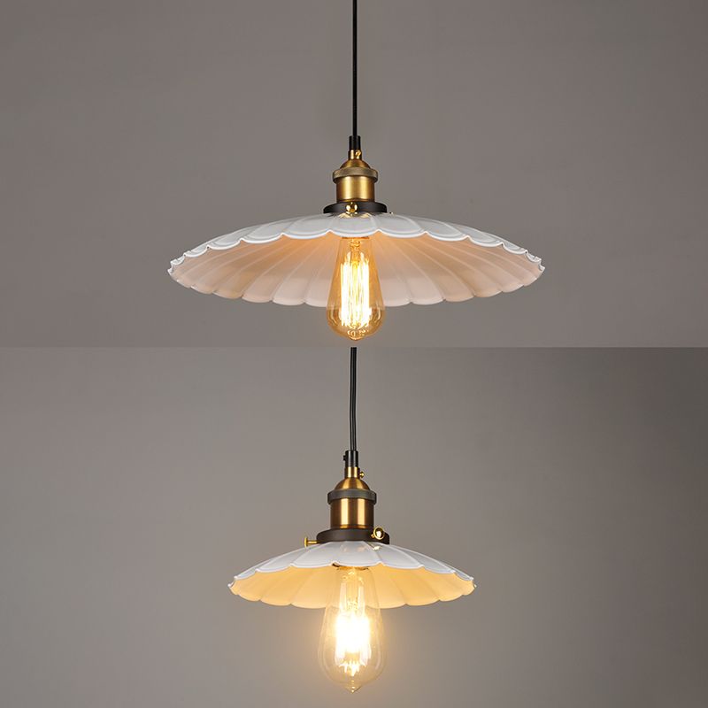 Lampada a sospensione di ferro a sospensione a sospensione industriale.