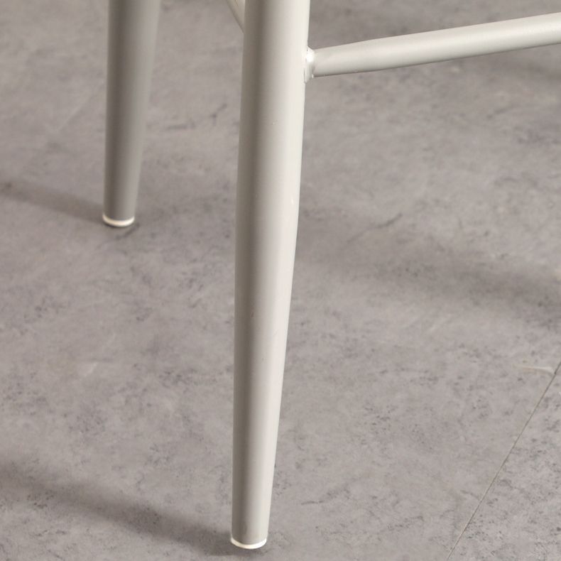 Scandinavian Milk Tea Shop Footrest Stool Matte Finish Steel Counter Stools