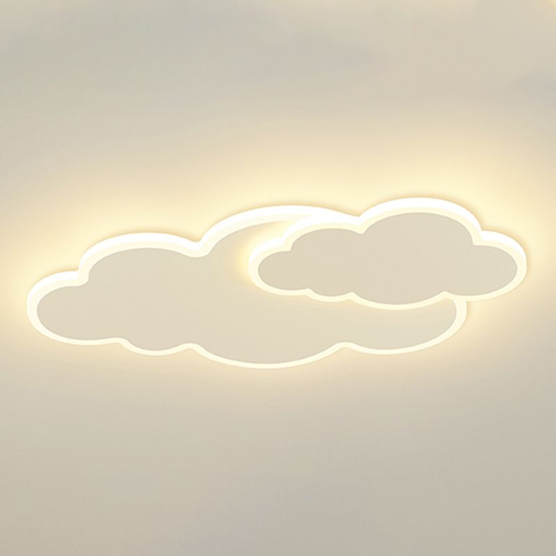 Lampada da soffitto a LED a forma di nuvola bianca con montaggio a incasso in una moderna semplicità in ferro laccato con paralume in acrilico