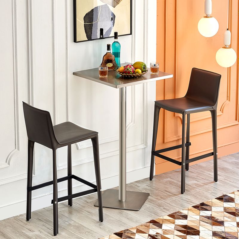 Industrial Pedestal Bar Table 43.3"H Metal Bistro Bar Desk in Silver