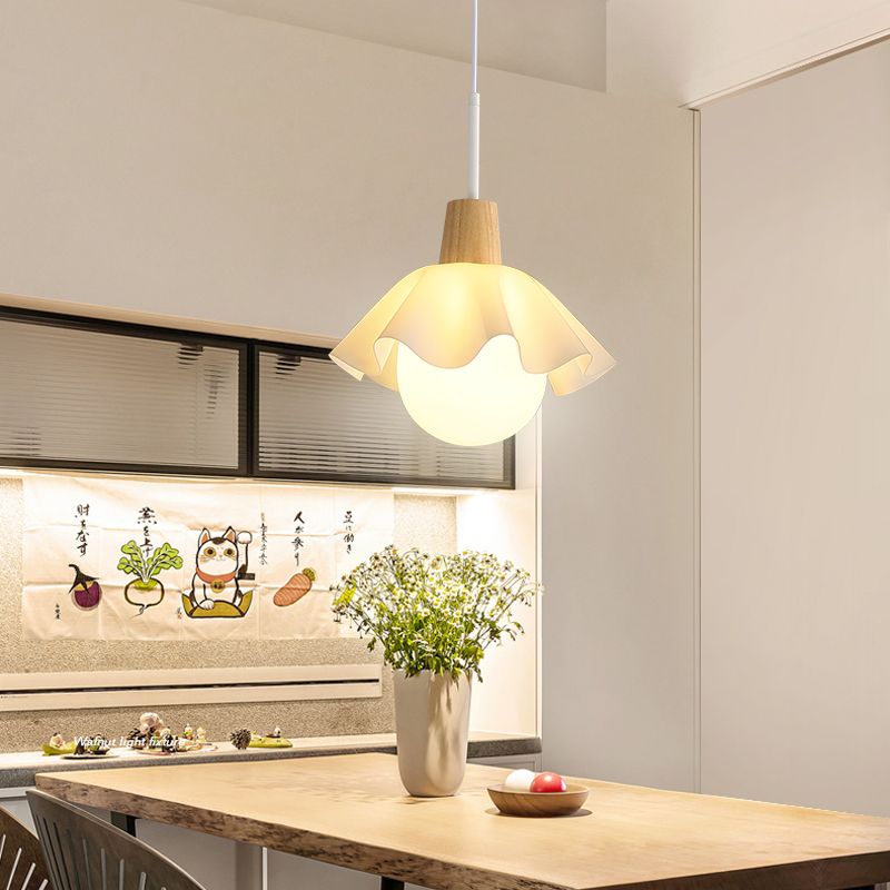 Witte bol hanglamp in moderne beknopte stijl houten binnenhangende lamp met glazen schaduw