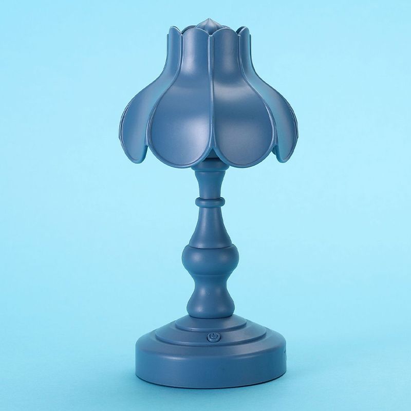Table de forme de dôme moderne Light Metal 1 LAX NEULTANTS LEIL