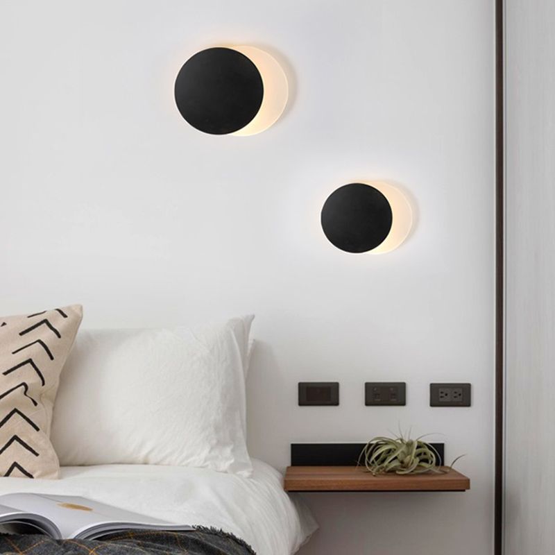 Contemporary Wall Sconce Circle Sconce Lighting in Black for Bedroom