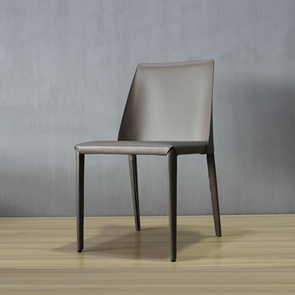 Chaise de salle à manger moderne de 18 po de large, à dossier solide, avec 4 pieds, pour un usage domestique