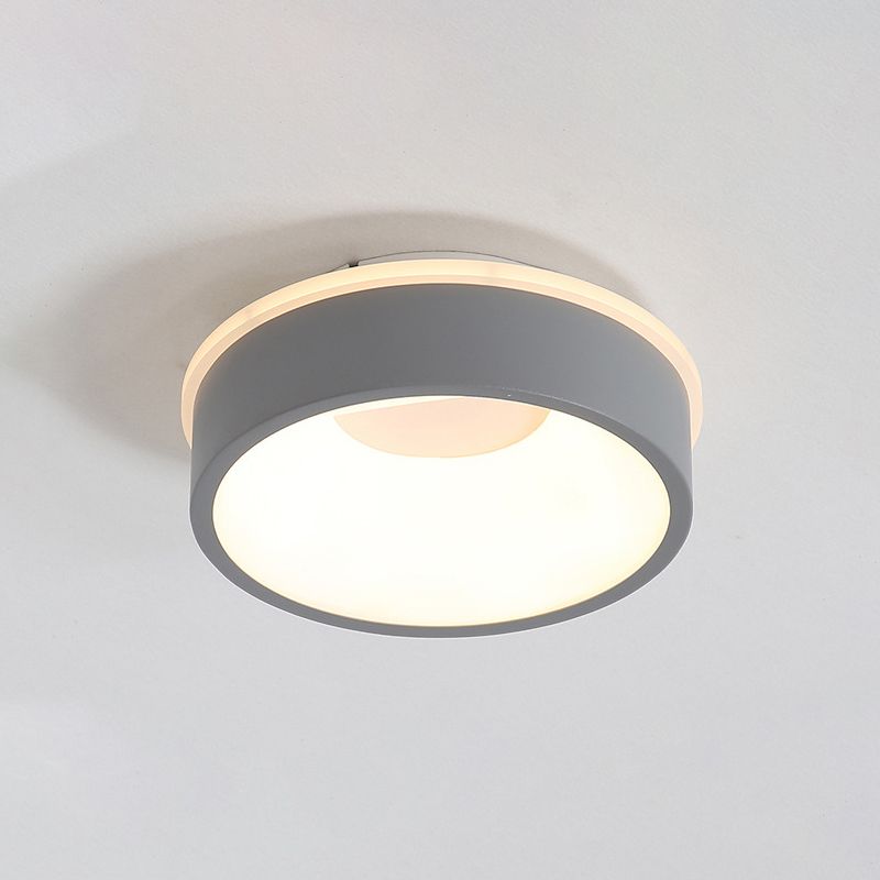 Nordic Hollowed Triangle/Round/Square Flush Lamp Metallic LED Foyer Ceiling Mounted Light in Grey/White