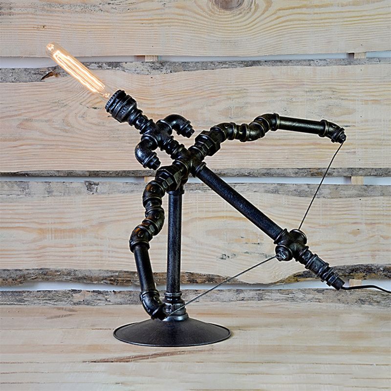 1 Light Metal Table Lighting Vintage Style Black Bow and Arrow Restaurant Table Lamp with Pipe Design