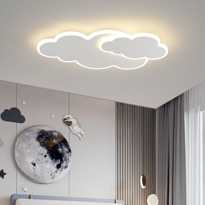 Lampada da soffitto a LED a forma di nuvola bianca con montaggio a incasso in una moderna semplicità in ferro laccato con paralume in acrilico
