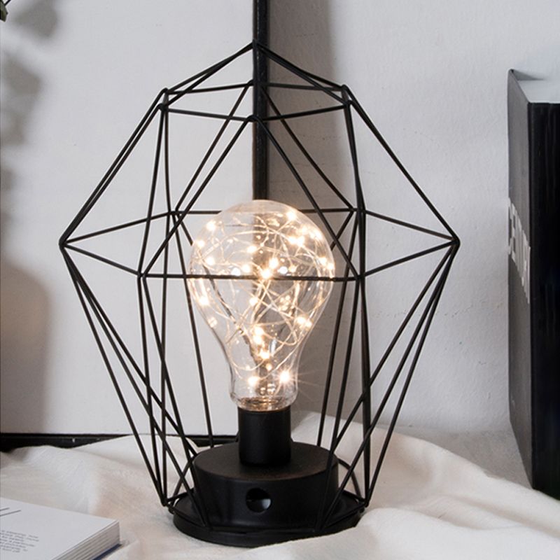 1 tête de têtes / lampe de table en diamant avec cage loft loft élégant en métal noir lampe de table pour le chevet
