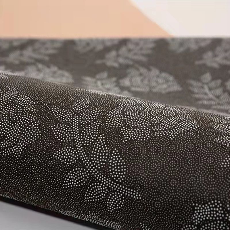 Red Modern Rug Polyester Graphic Rug Stain Resistant Rug for Home Decor