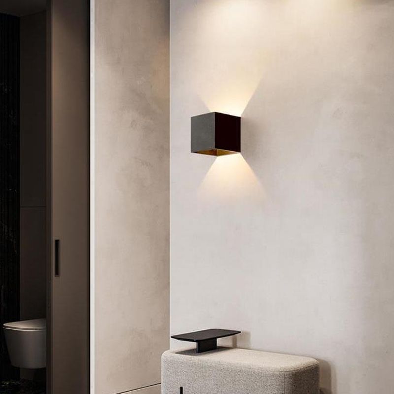 Square Shade Metal Wall Sconce Modern Style 2 Lights Wall Mount Lighting