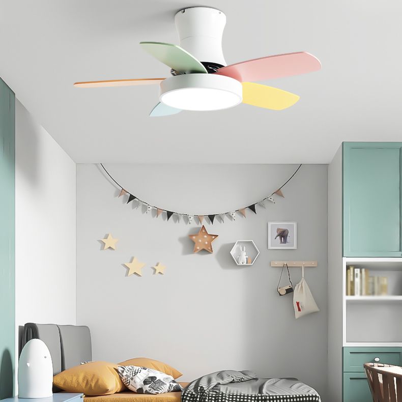 Frequenzumwandlung LED Deckenlüfter Licht Makkaron Kinderschlafzimmer Halbflush Licht