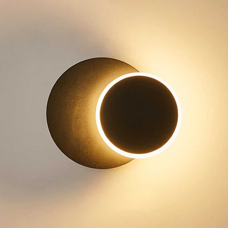 Modern Style Circle Shape Wall Sconce Metal 1 Light Wall Lighting for Bedroom