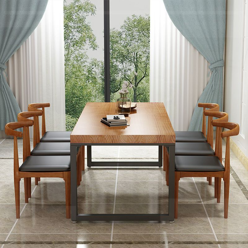 Metal Industrial Dining Table Pine Wood Top Table for Kitchen and Dining Room