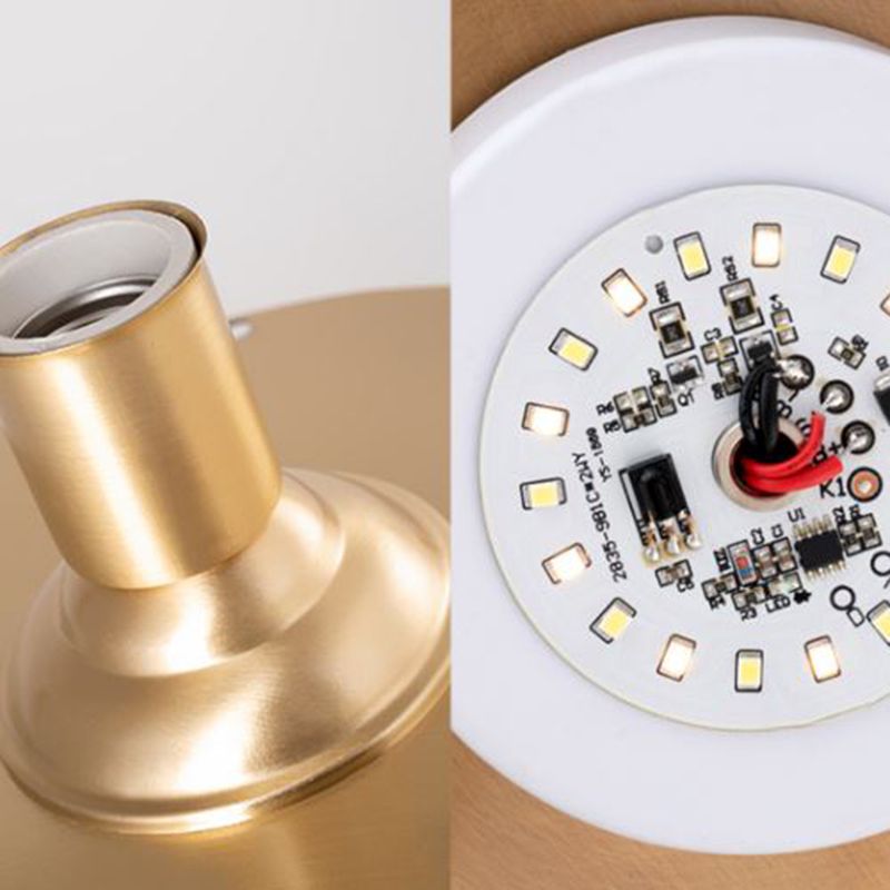Round Shape Metal Outdoor Light Modern 1 Light Solar Pillar Lamp in Brass
