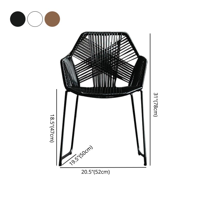 La parte posterior abierta del diseño industrial que cena el patio de la rota de las sillas laterales cena la silla lateral