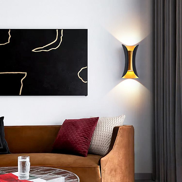 Lampada a parete a LED cilindrica nera nella moderna semplicità in alluminio SPETLE IN MAGLIAMENTO con tonalità di vetro