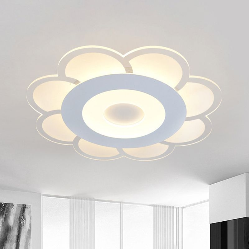 8"/16.5"/20.5" W White 8-Petal Flush Mount Ceiling Light Nordic Frosted Acrylic LED Flush Lamp in Warm/White Light
