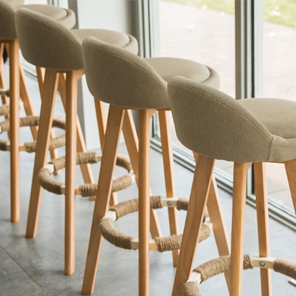 Tabouret de comptoir rotatif à dossier moderne, barre de ménage en bois avec coussin