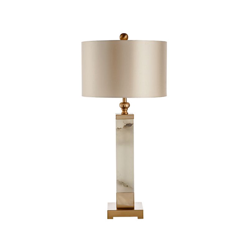 1 Kopf Wohnzimmer Schreibtisch Lampe moderne goldene Tischlicht mit zylindrischem Stoffton