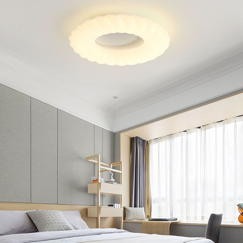 LED Modern Metal Flush Mount Rope Shape Ceiling Light with Plastic Shade for Living Room