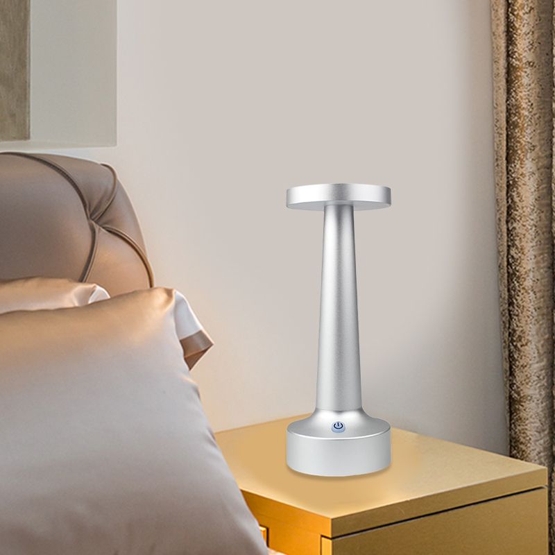 Kreis Esstisch Licht Modernismus Metallisches Restaurant wasserdichte LED -Schreibtischlampe in Schwarz/Silber/Gold