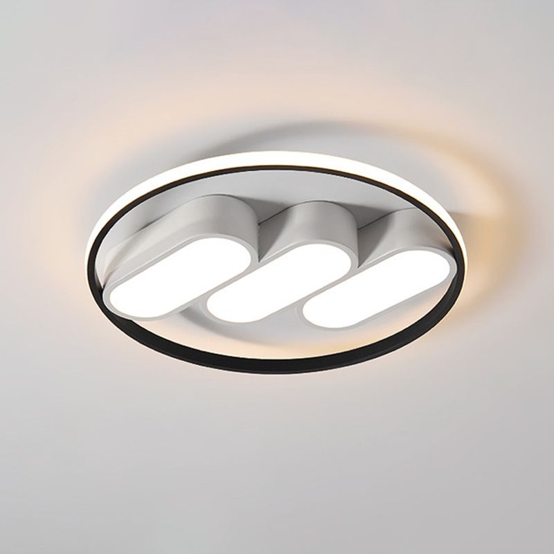 Round Flush Lighting Modern Metallic LED Bedroom Flush Mounted Lamp Fixture in White-Black