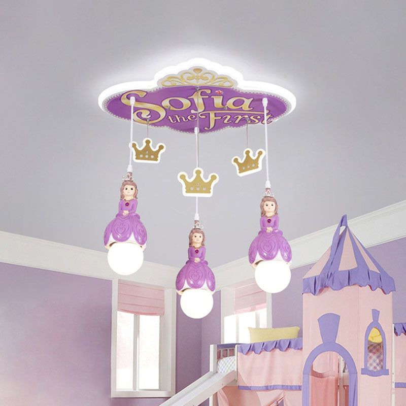 Lila Prinzessin Kronen Deckenleuchte Cartoon 3 Köpfe Metall Cluster Anhängerlampe für Kindergarten