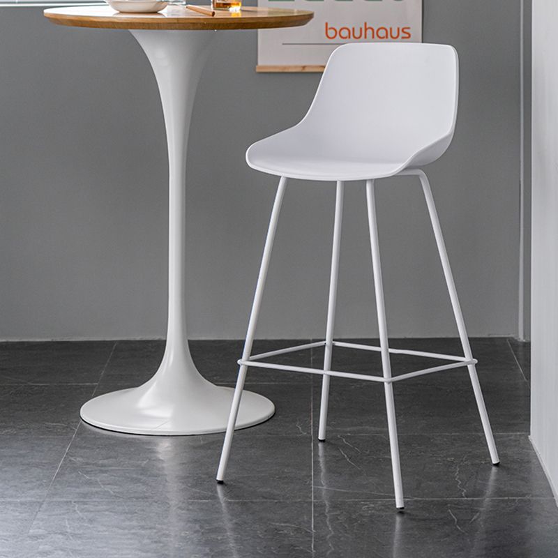 Contemporary Style Bar-stool Plastic Counter Bar Stool for Kitchen Bar with Metal Legs