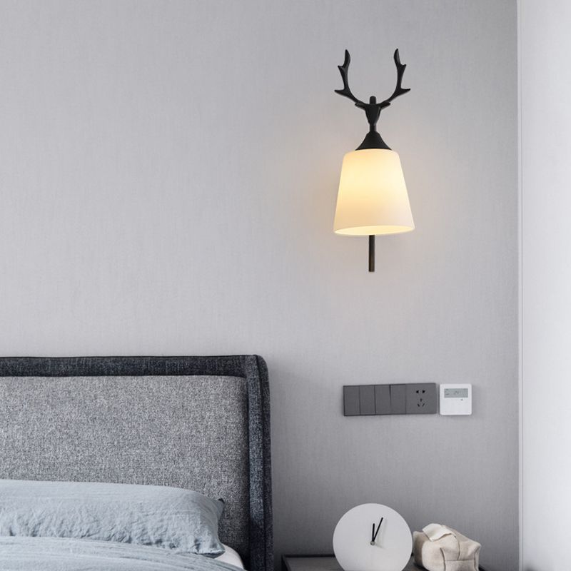 Glass Geometric Wall Light Fixture Modern 1-Light Wall Sconce Light