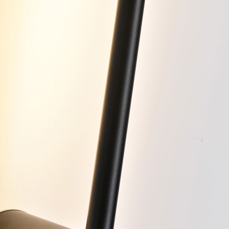 Modern Style Linear Shape Wall Sconce Metal Wall Lighting for Dining Room