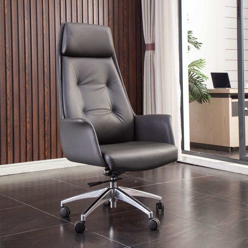Contemporary Managers Chair Tilt Mechanism Swivel with Wheels Ergonomic Executive Chair