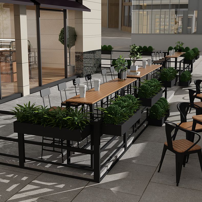 Moderne stijl bruine balk tafel dennenhout en ijzeren buitbar tafel